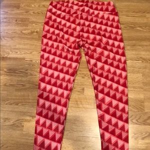 LuLaRoe Pants - Yβall & Curvy leggings LuLaRoe Pants - Yβall & Curvy leggings
